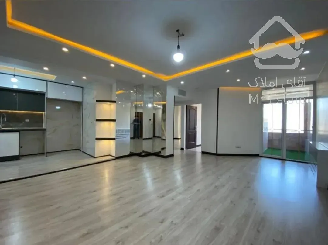 ۱۰۰متر لابی‌مبله تراس آفتابگیر