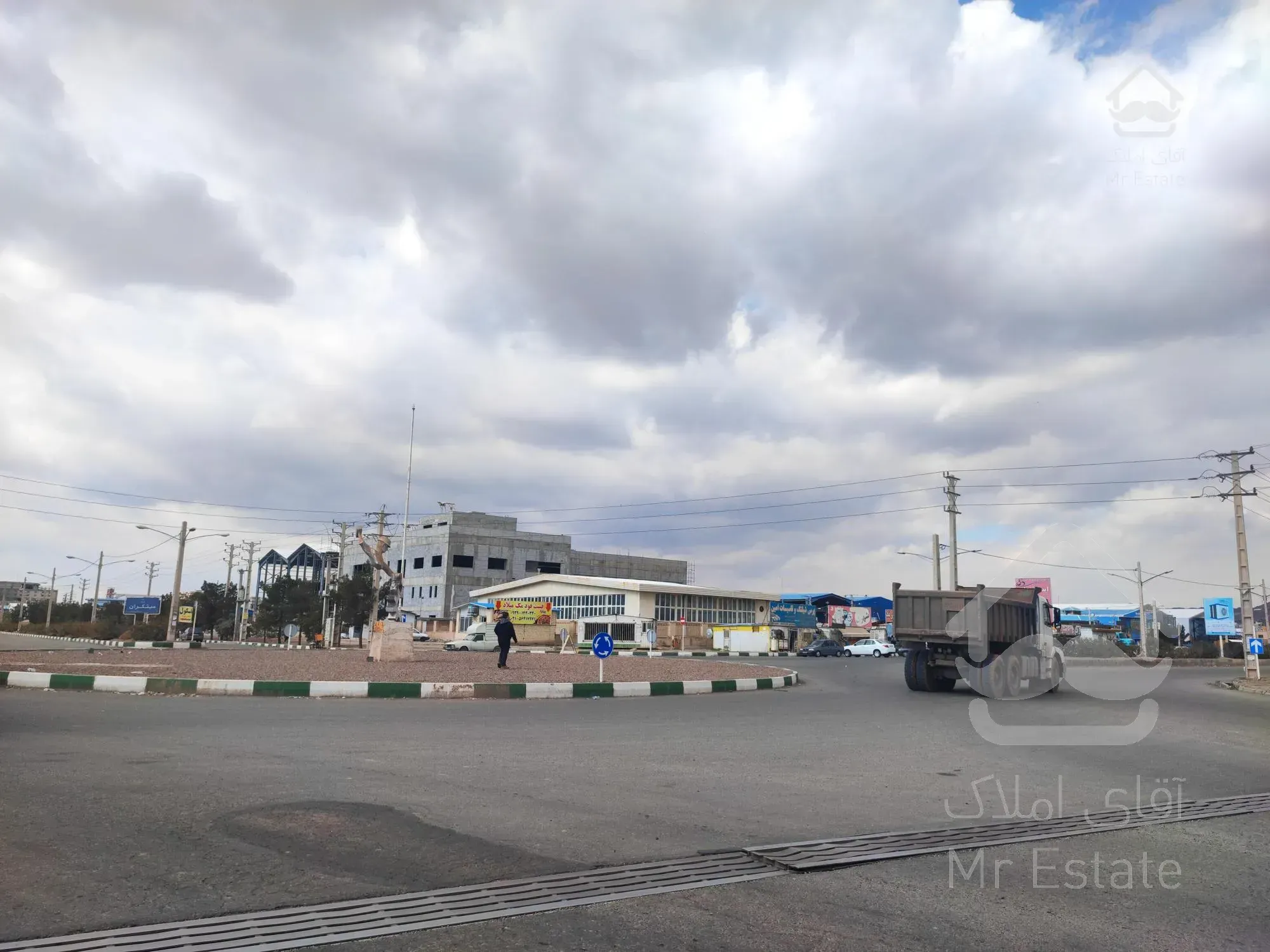 زمین صنعتی 4000 متری