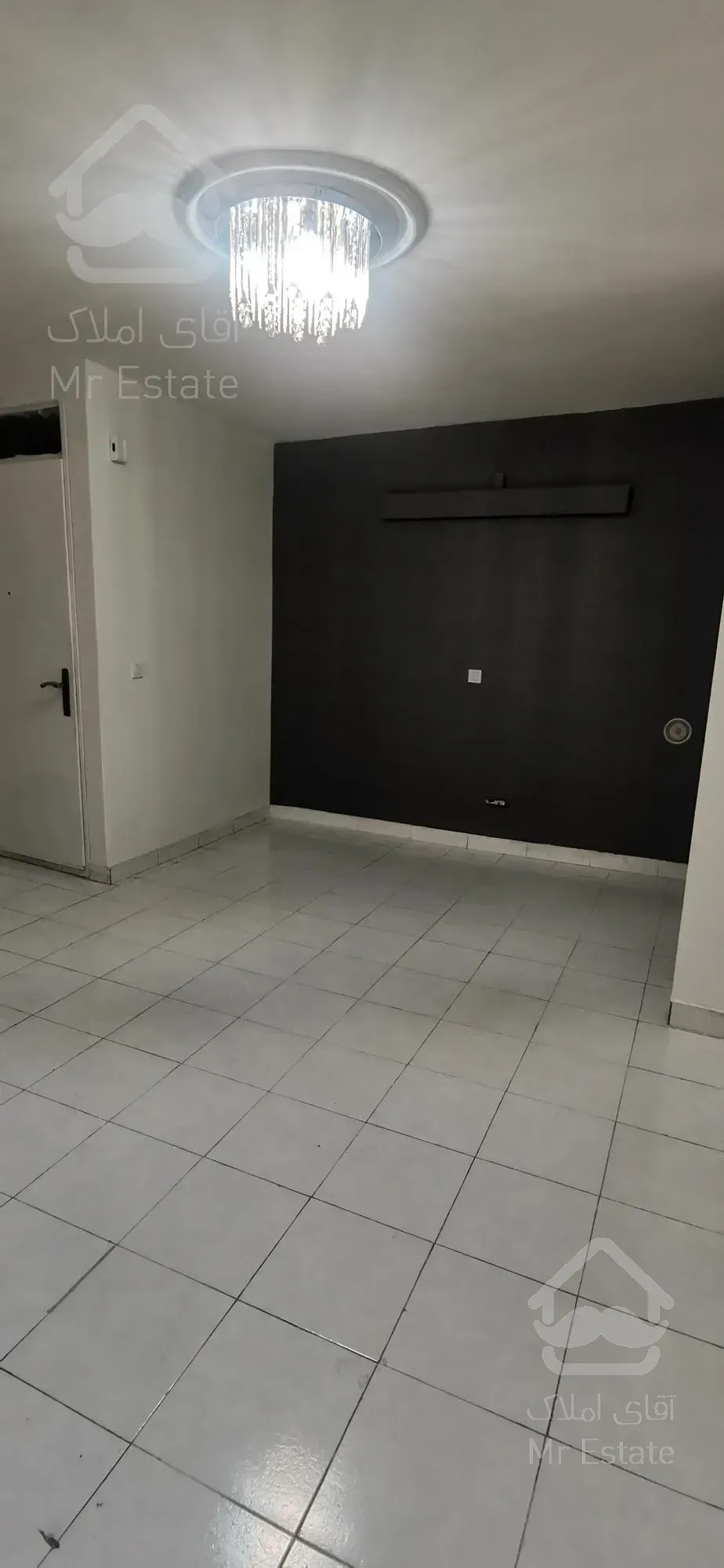 60 متری طبقه اول پارکینگ دار