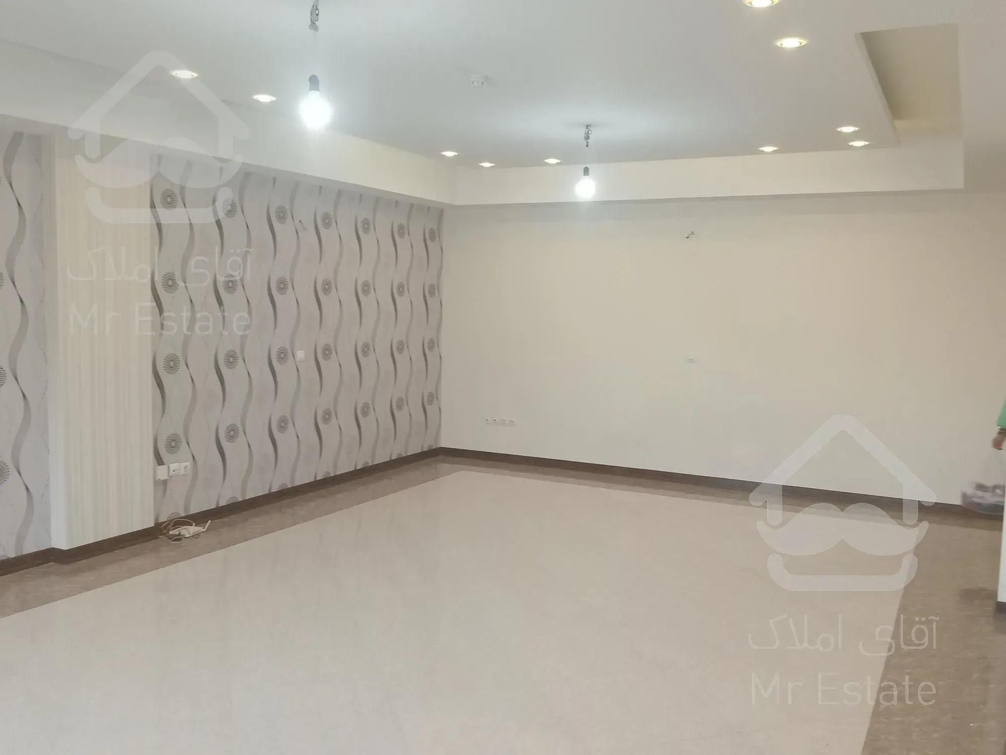 ۱۱۰ متر /۲خوابه/ برج مجلل آسمان/ دریاچه