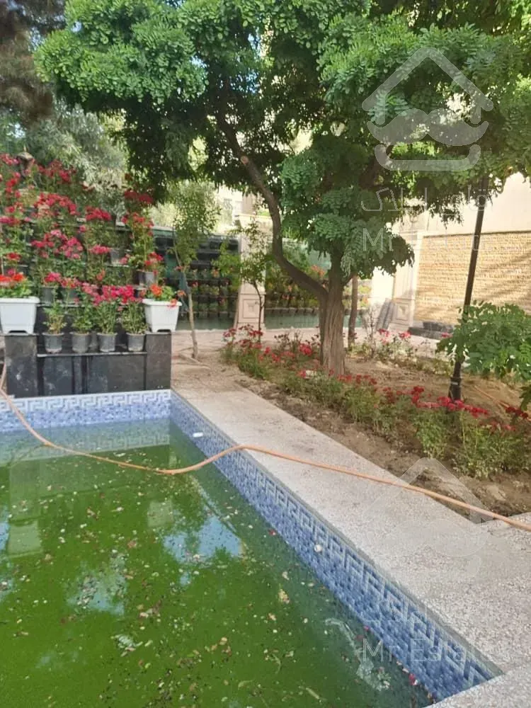 برج باغ لوکس ۱۷۲متر