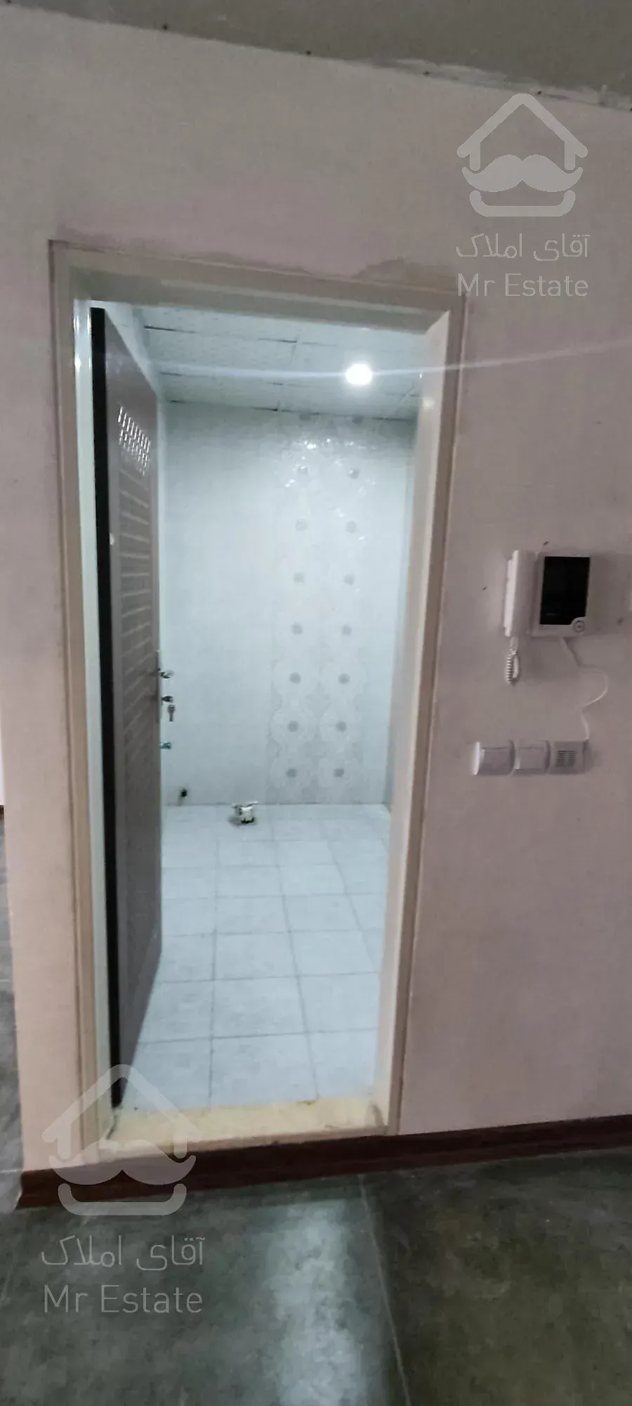 ۱۰۰ متر * اداری * شاخه اصلی * نوساز *