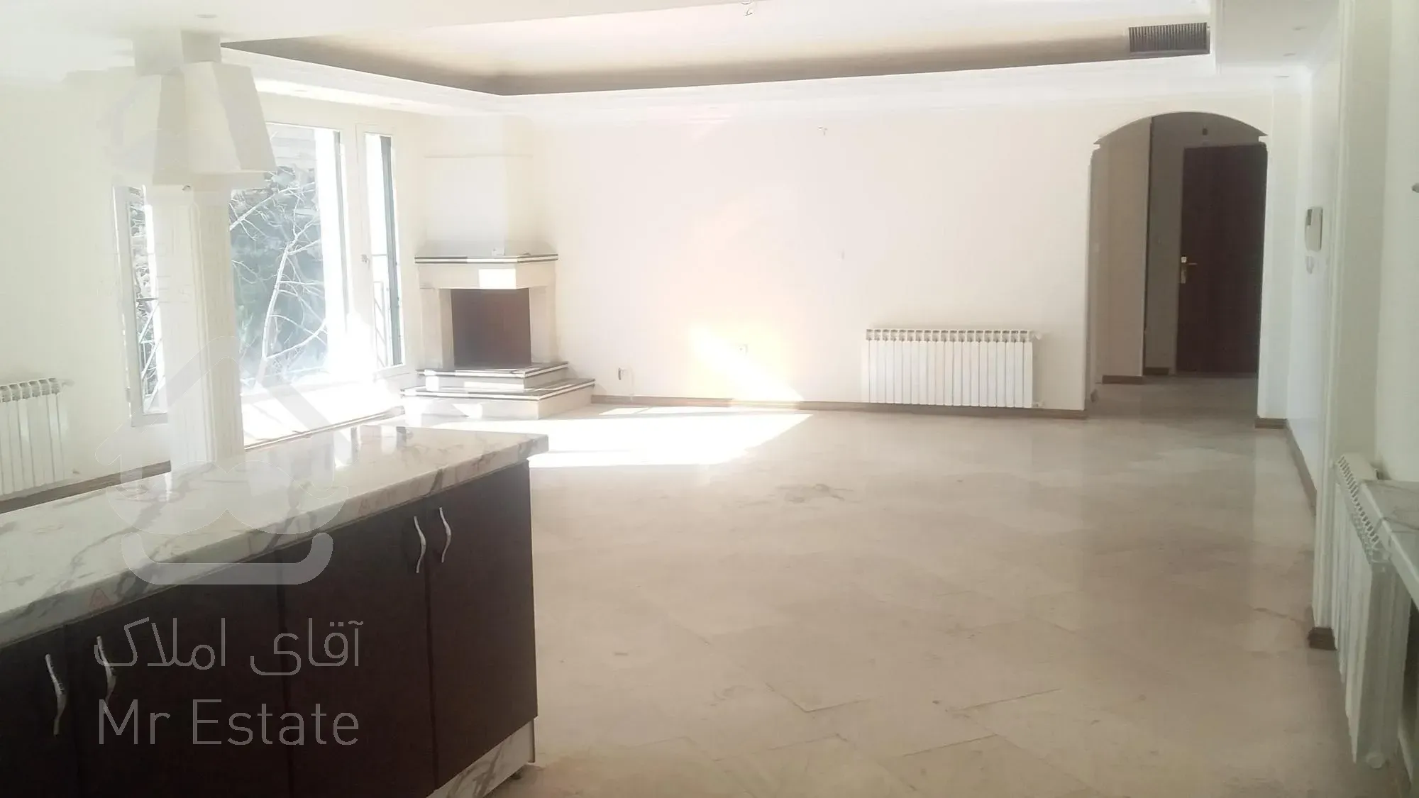 رهن و اجاره آپارتمان ۱۳۰متری ۳خواب فول امکانات