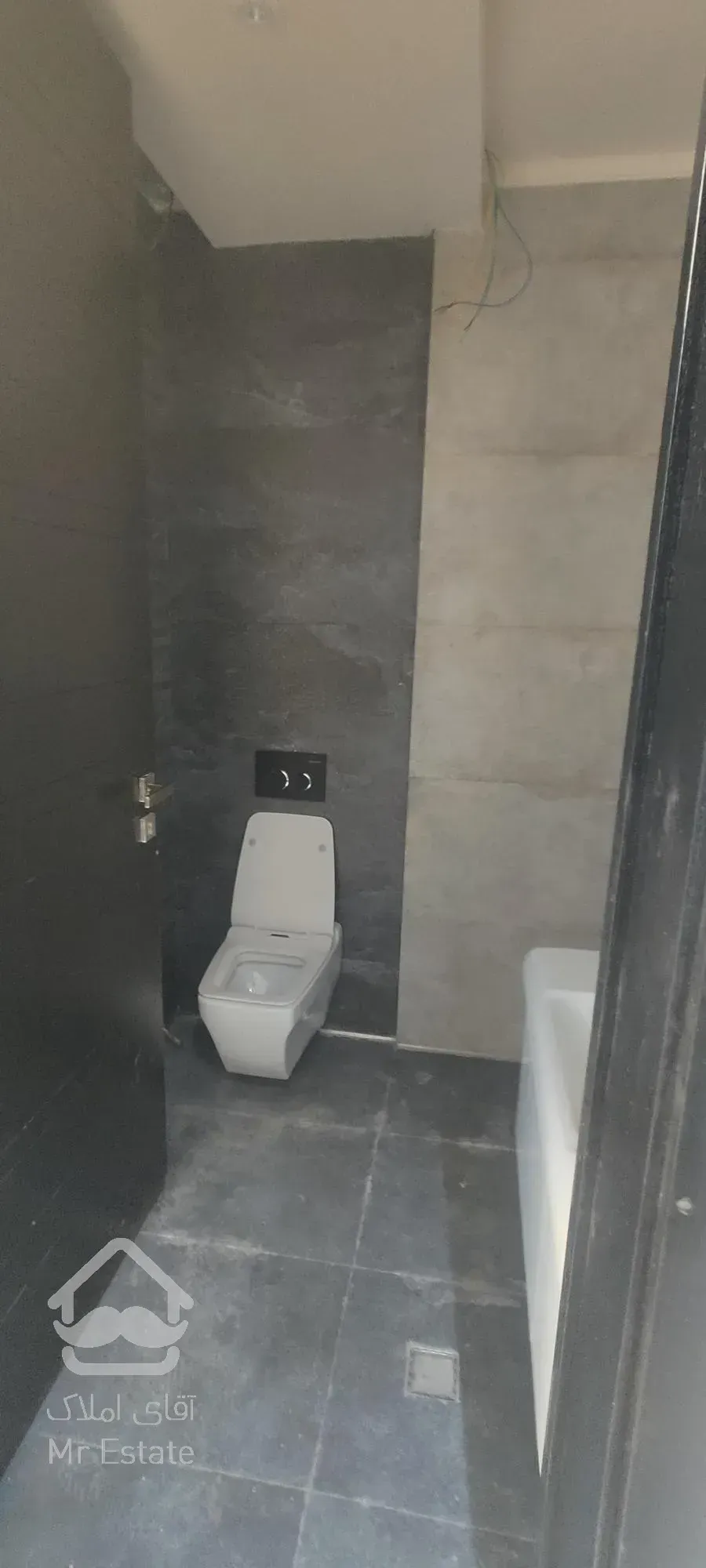 ۲۱۵ متر نوساز سند اداری کامرانیه