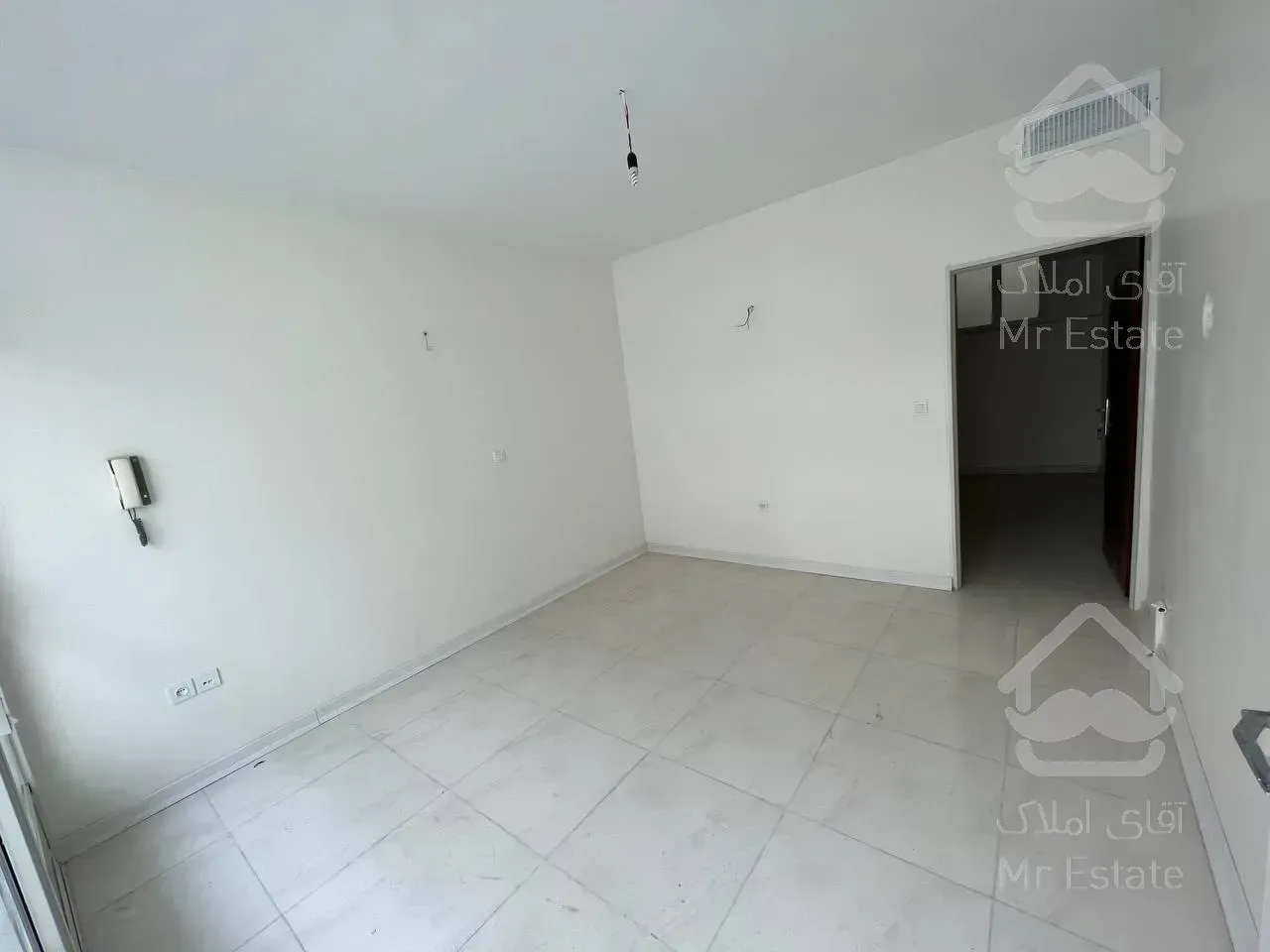 خانه حیاط دار دربست فول بازسازی شده و کلید نخورده