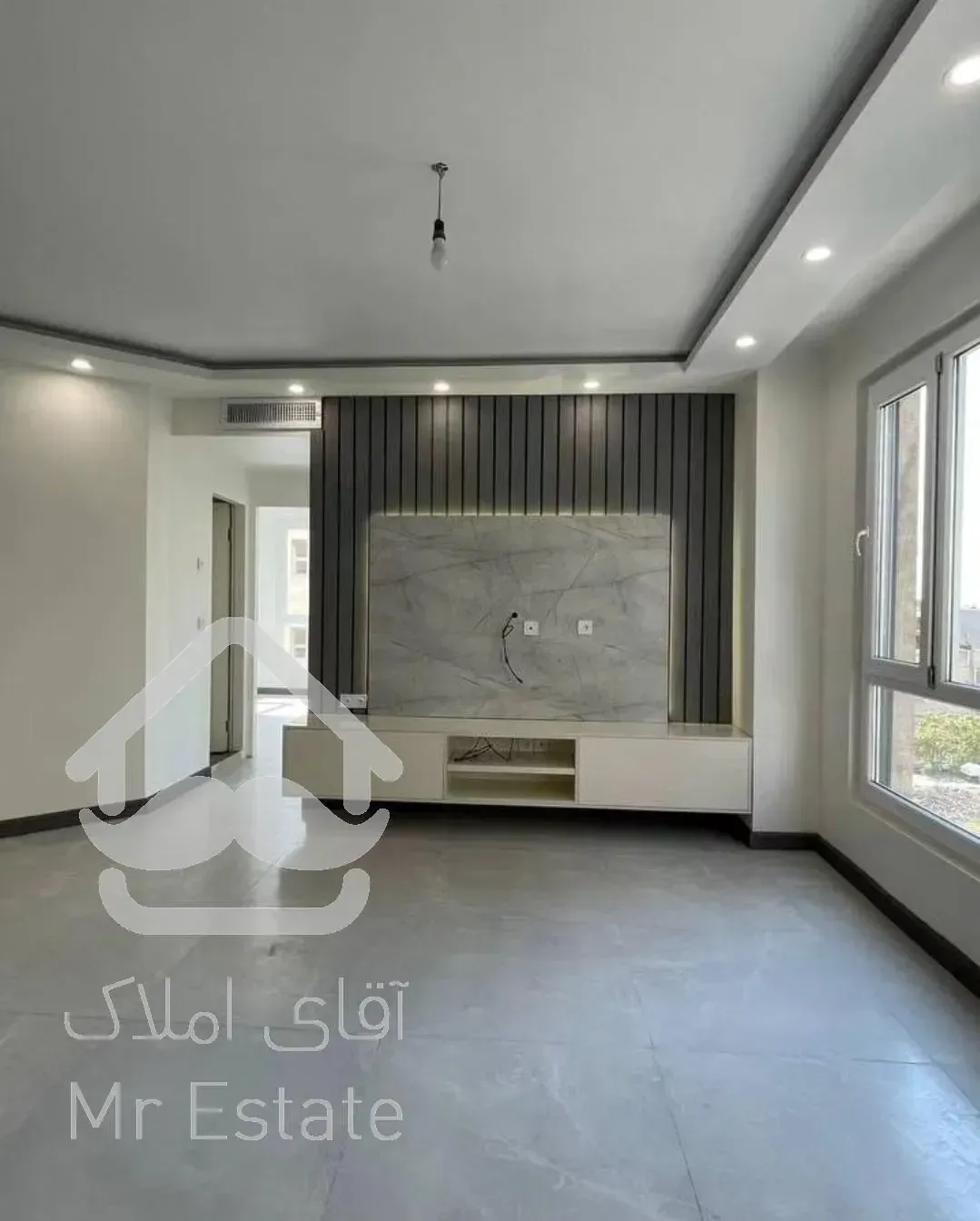 فروش واحد۴۰متری ویو دریاچه تهاتر با ماشین و خانه بمب  سرمایه گذاری