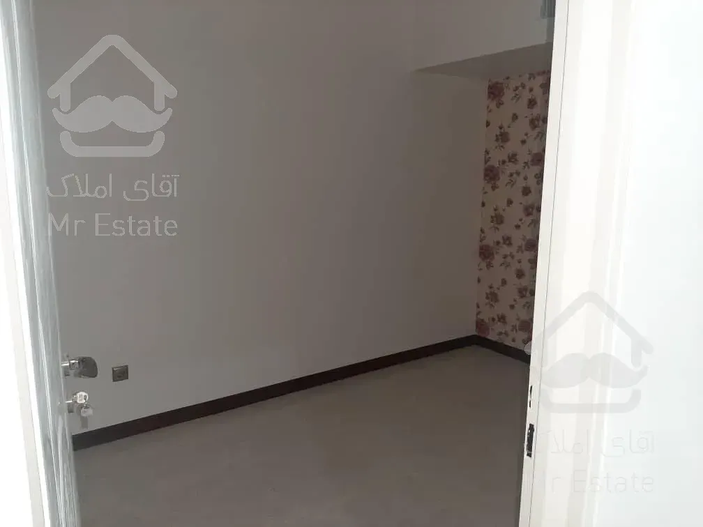 140متر۳خواب*وام دار*کلید نخورده*