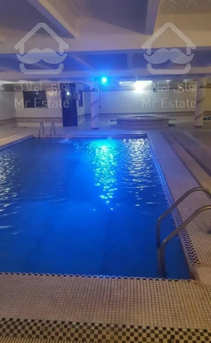 سونا جکوزی استخر