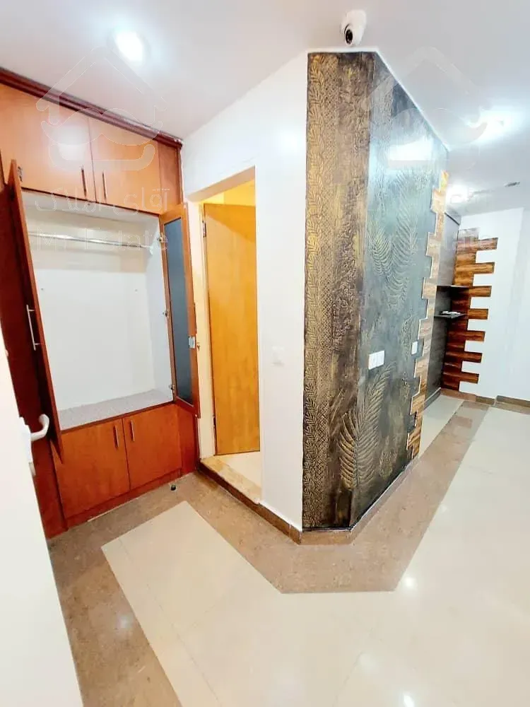 ۶۰متر رو به رو بیمارستان عرفان مطب دفتر کار