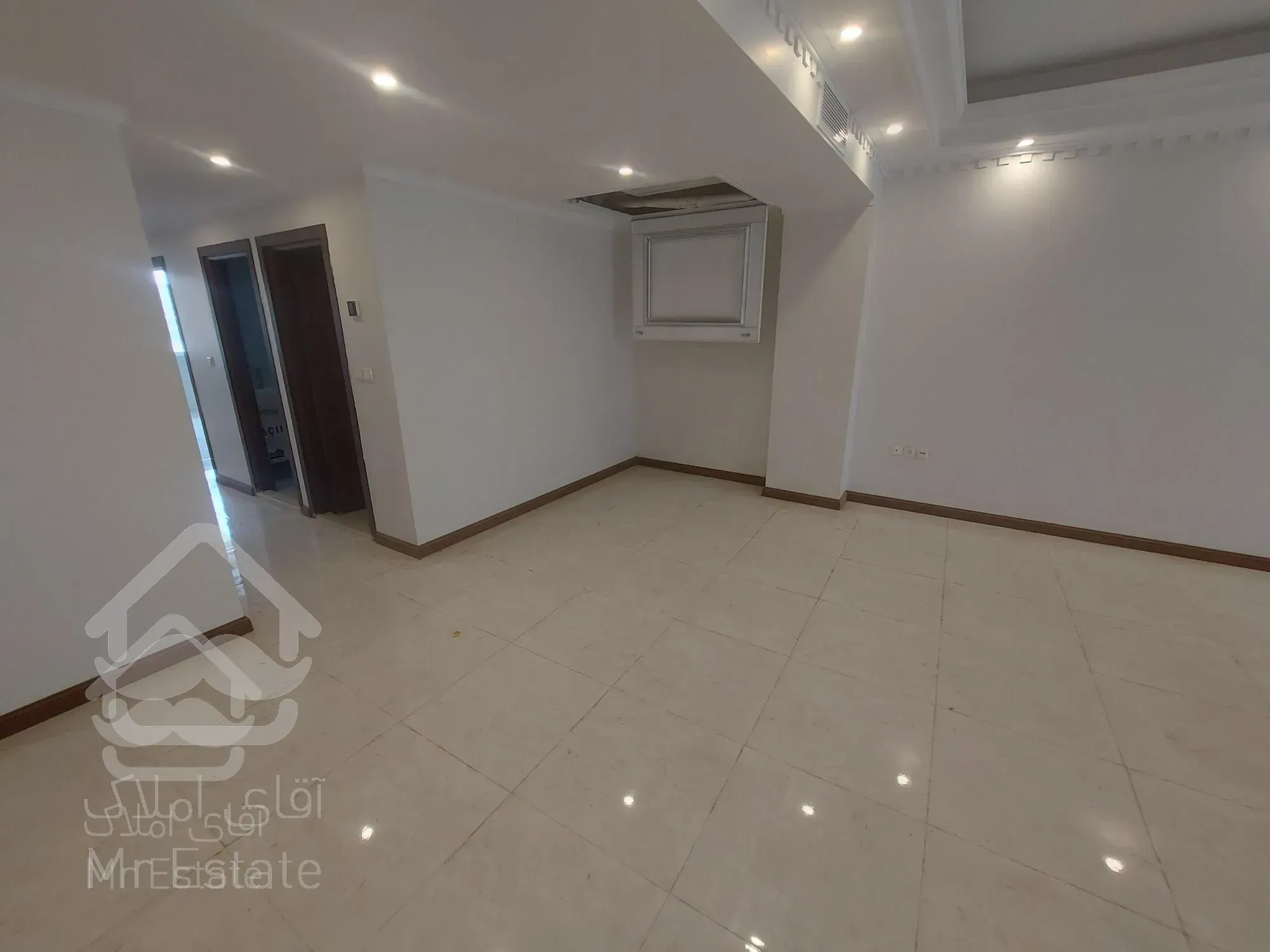 مقتح شمالی امیراتابک ۱۳۰متر رهن کامل ۳خواب