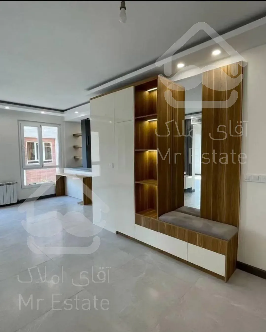 فروش واحد۴۰متری ویو دریاچه تهاتر با ماشین و خانه بمب  سرمایه گذاری