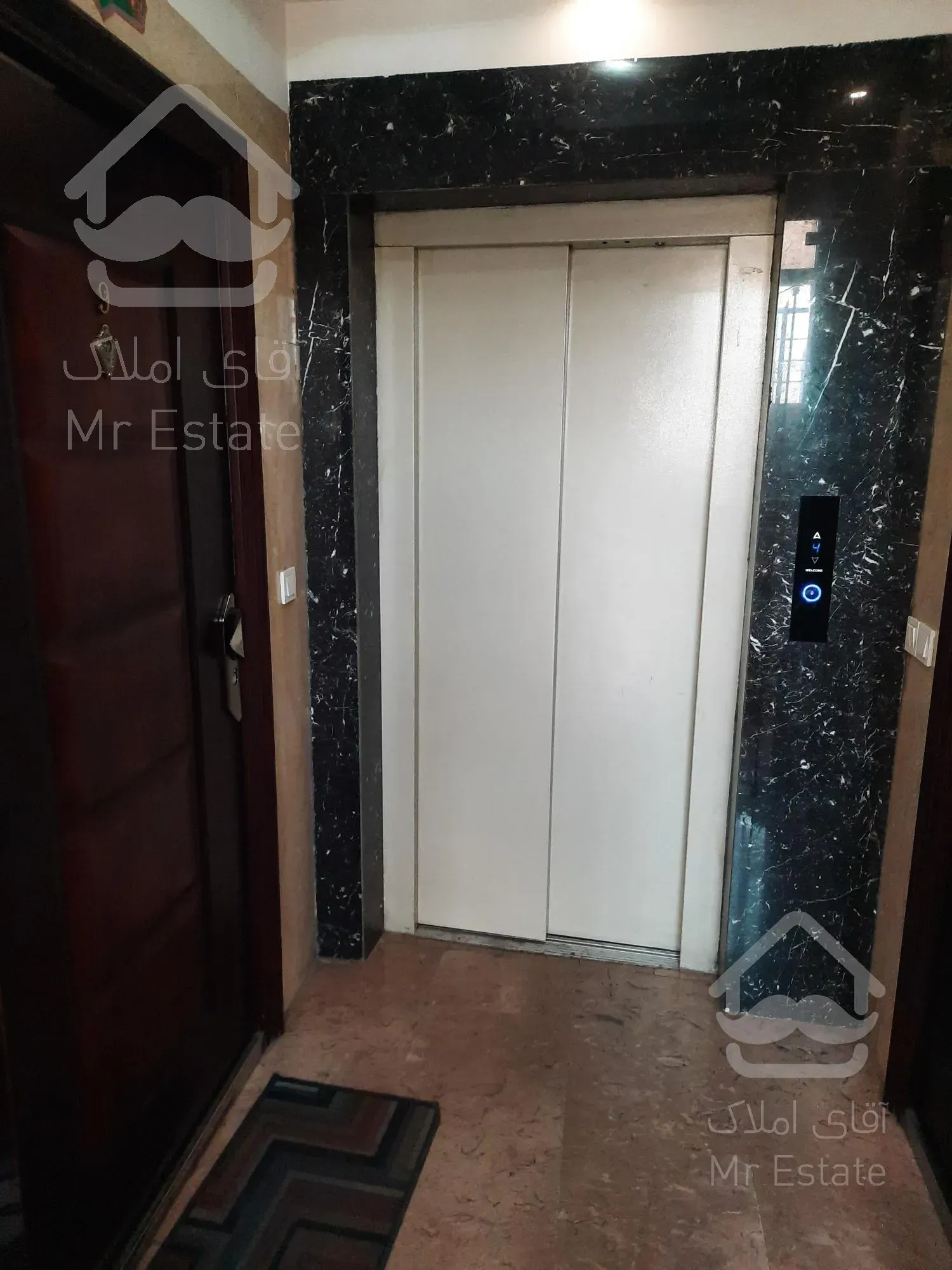 آپارتمان ۸۲ متری با موقعیت کاملا اداری در ایرانشهر