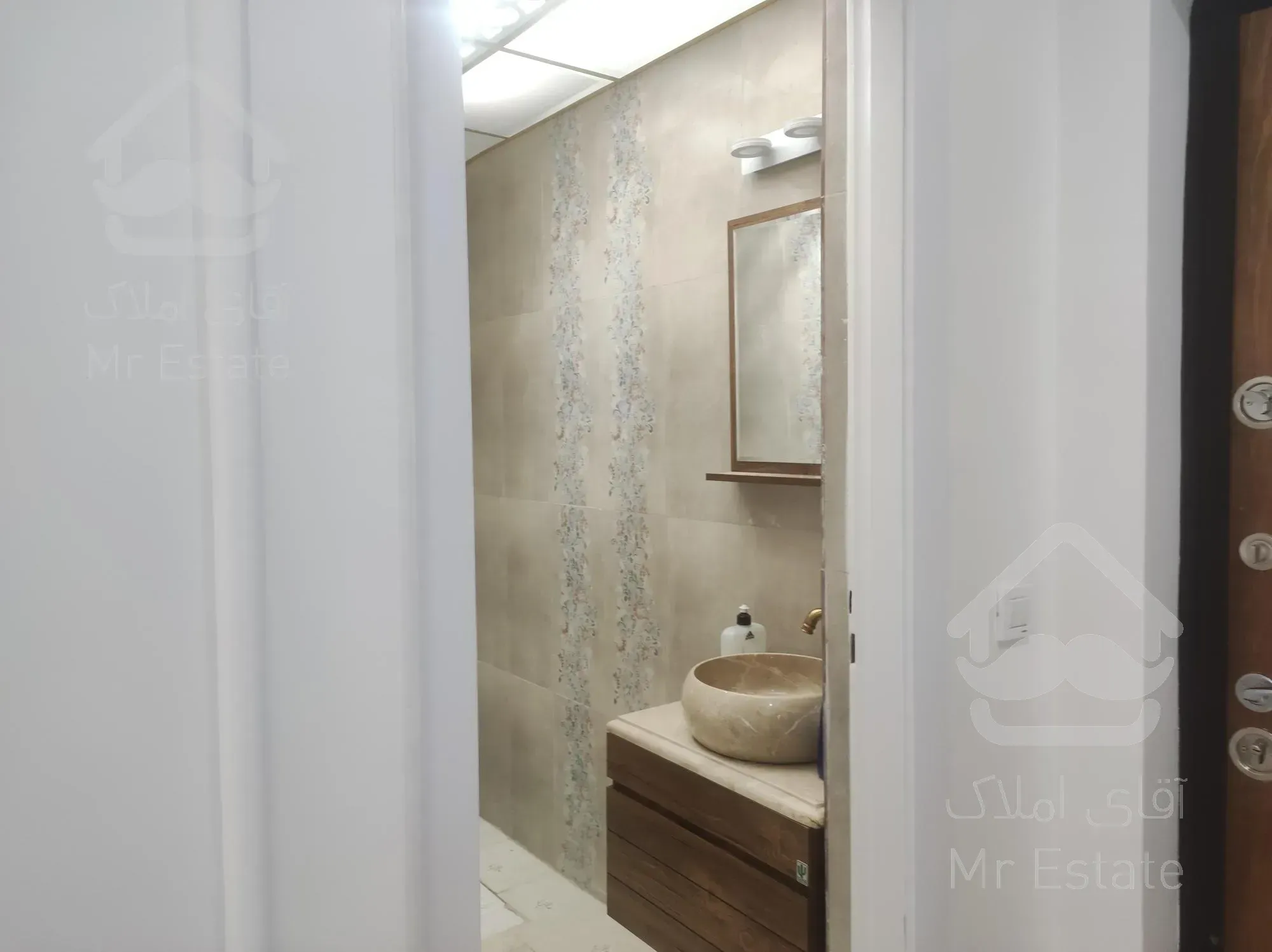 رهن و اجاره واحد ۱۱۰ متری کلید نخورده در چیتگر