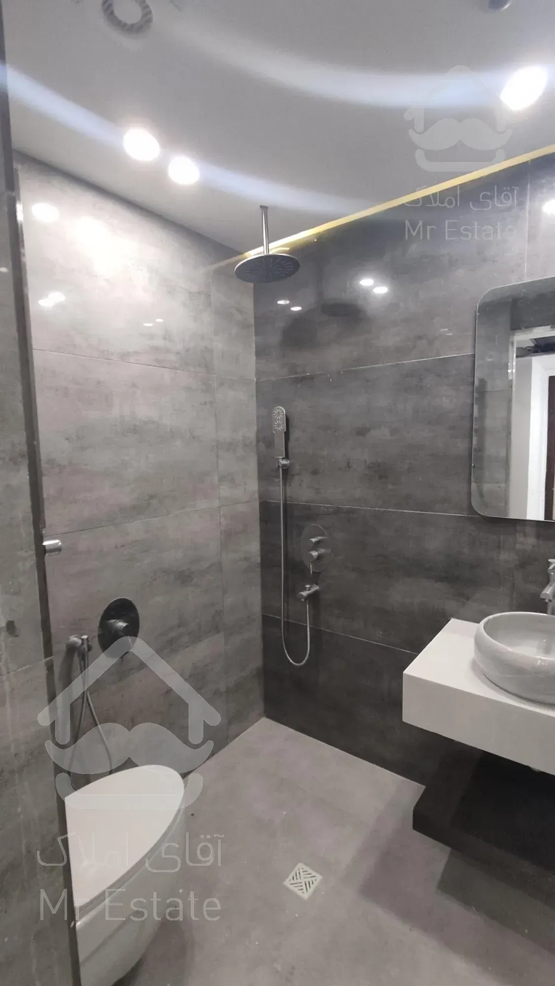 آپارتمان ۳ خوابه ۱۵۷ متری ولیعصر قصرالدشت تک واحدی صفر