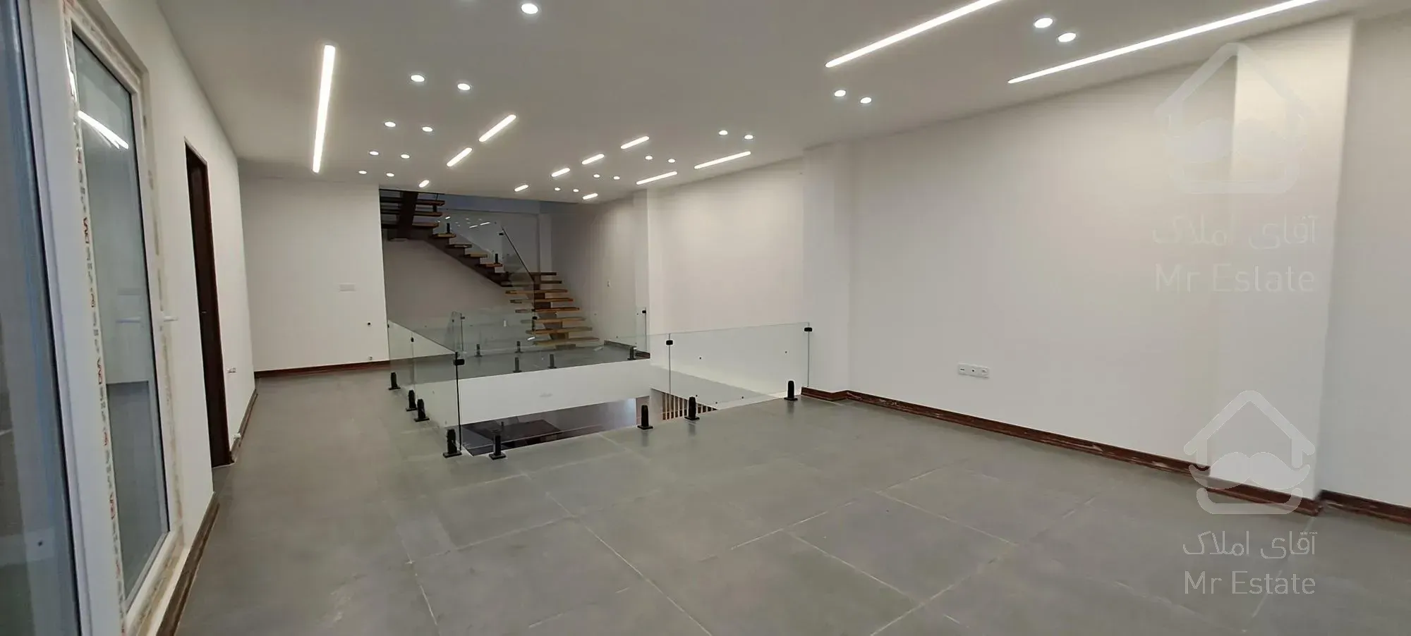 ویلا تریپلکس نما مدرن