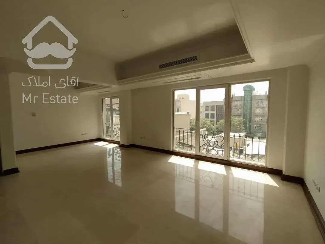 *شریعتی حسینیه ارشاد/100 متر سنداداری/1 خواب وسالن فلت*