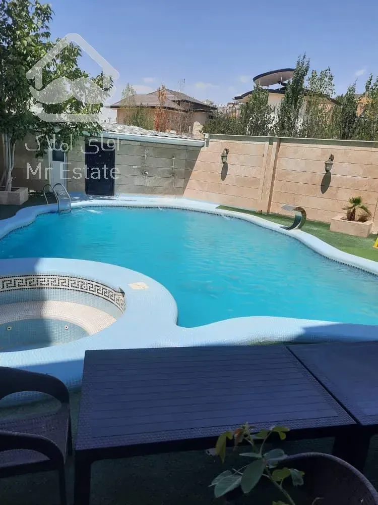 1000 متر ویلا لاکچری