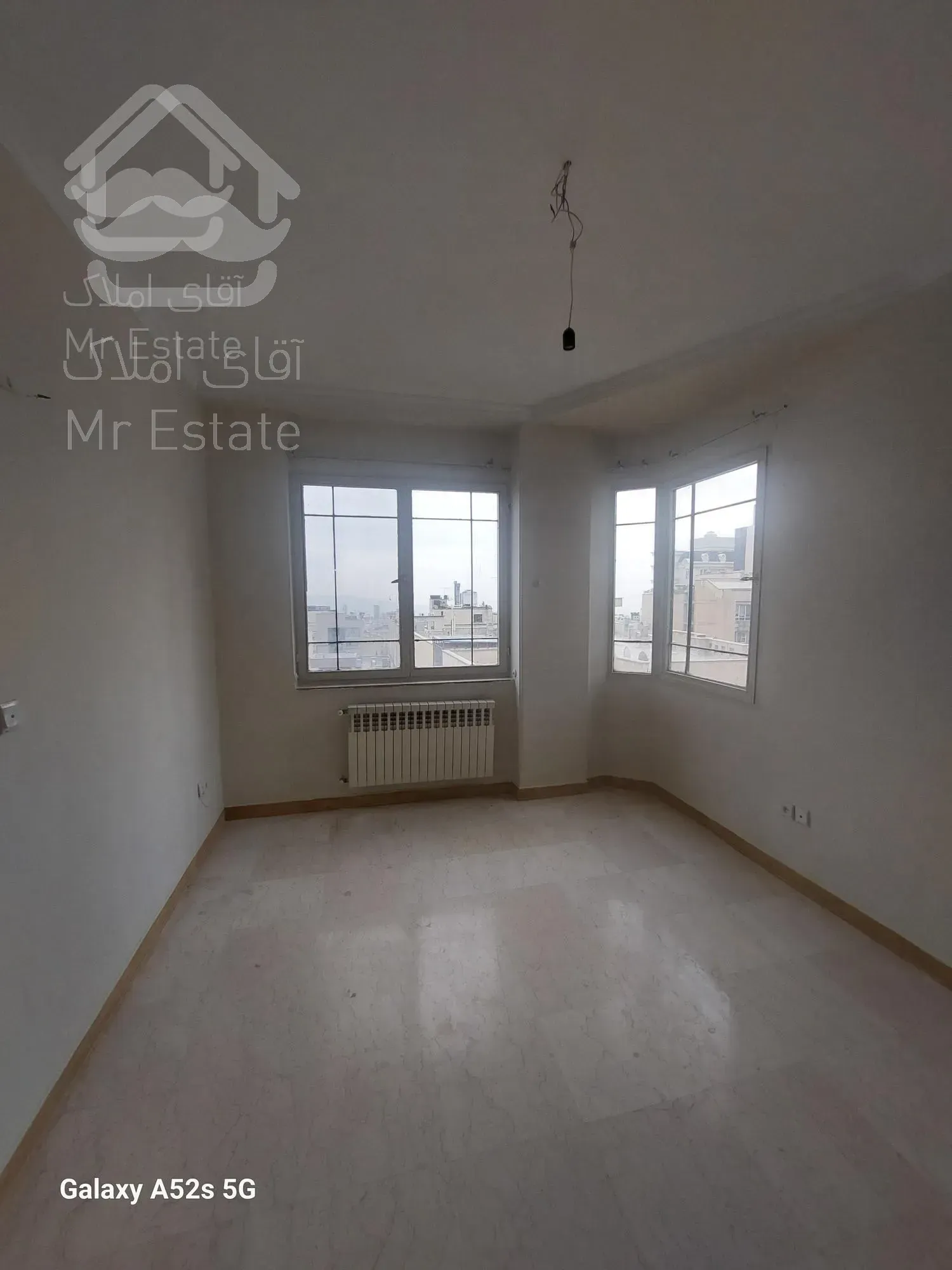 ۲۱۵متری ۴خواب  ۲پارکینگ سندی باکس