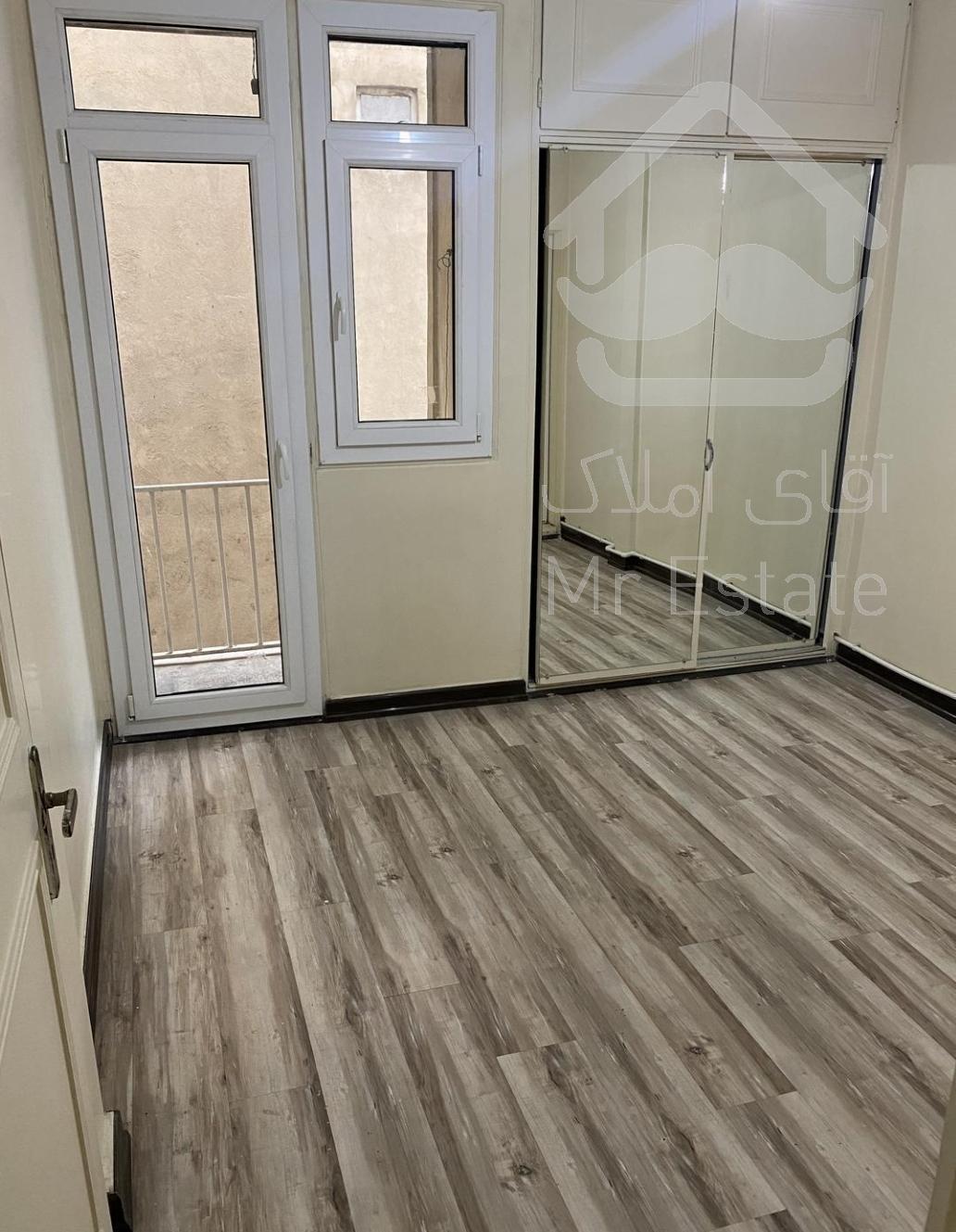 50متری/تک واحدی/خوش نقشه/20مترحیاط اختصاصی