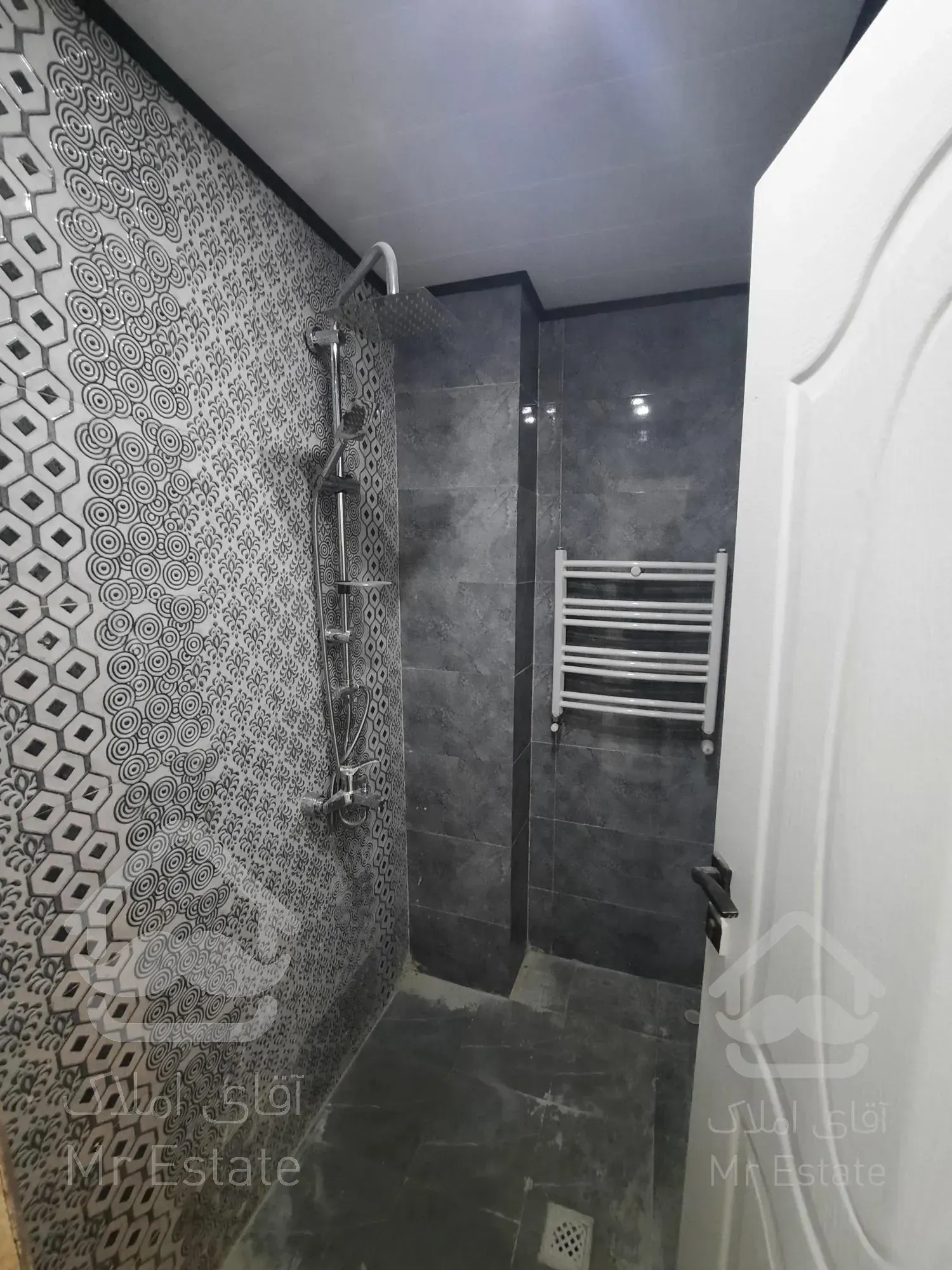 ۱۰۵ متر/۲ خواب/رو به افتاب/پونک همیلا