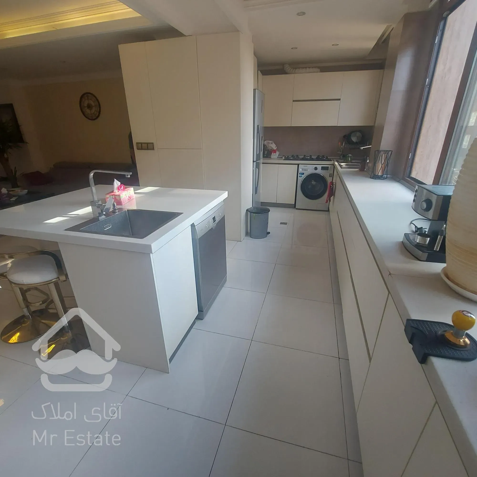 اجاره واحد ۱۳۷متری بهترین لوکیشن منطقه2