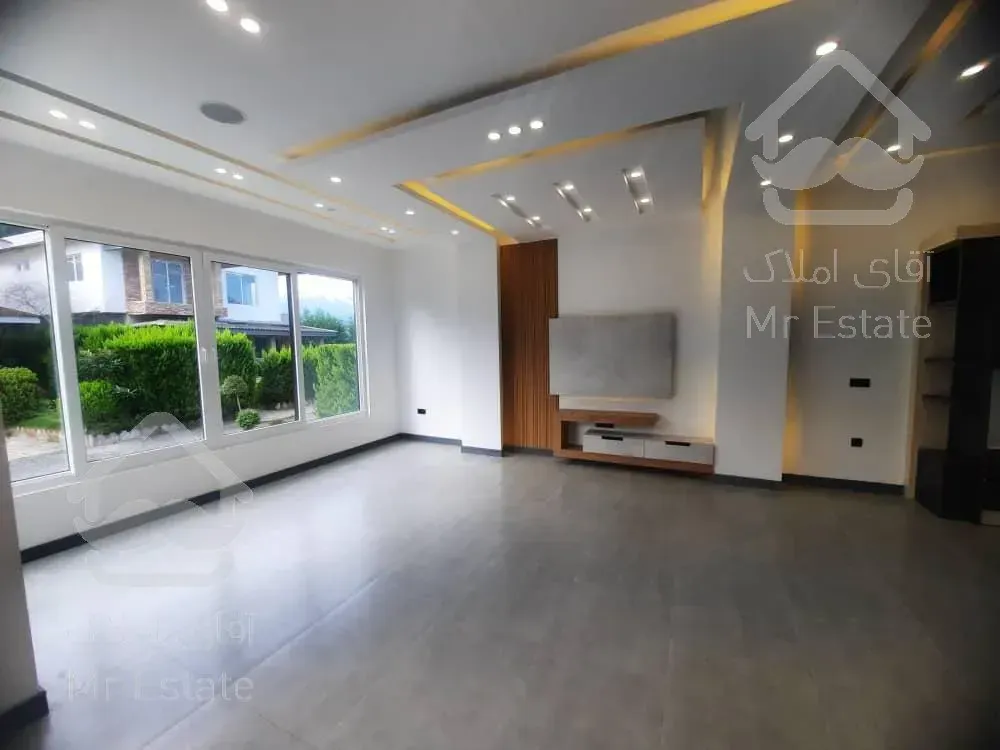 فروش ویلا در نوشهر استخر دار شهرکی کلید نخورده شیک آسانسور دارویوجنگل ودریا