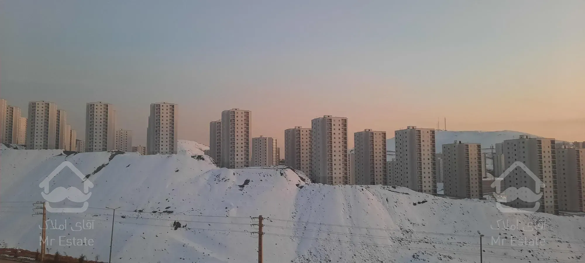 آپارتمان ۸۷ متری پردیس فاز ۱۱ بلوک ۵۲