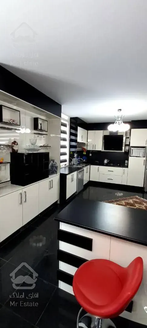 فروش ویلادوبکس استخردار ۱۵۵۰متر پردیس کرشت