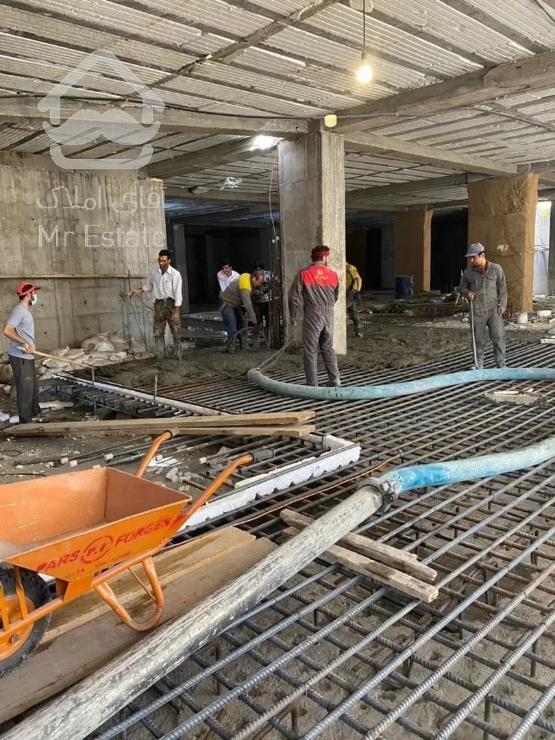 اردستانی/۱۰۰متر/تهاتر با طلا و خودرو/تحویل ۴۰۴/روف گاردن/سند تک برگ