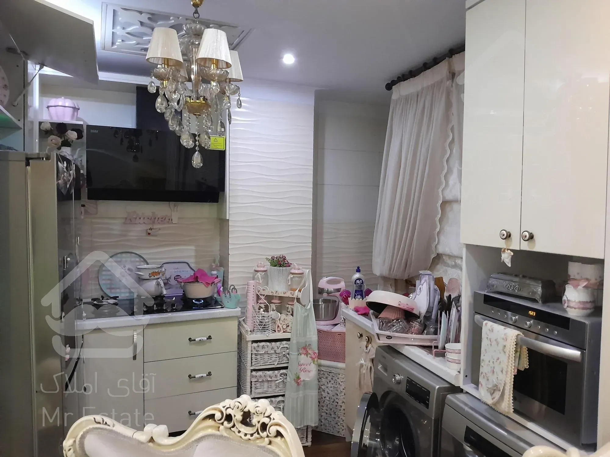 اپارتمان ۶۰ متری با اسانسور