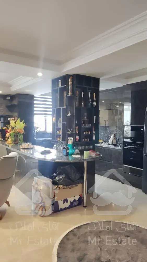 آپارتمان ۱۷۰ متری برای فروش در ازگل