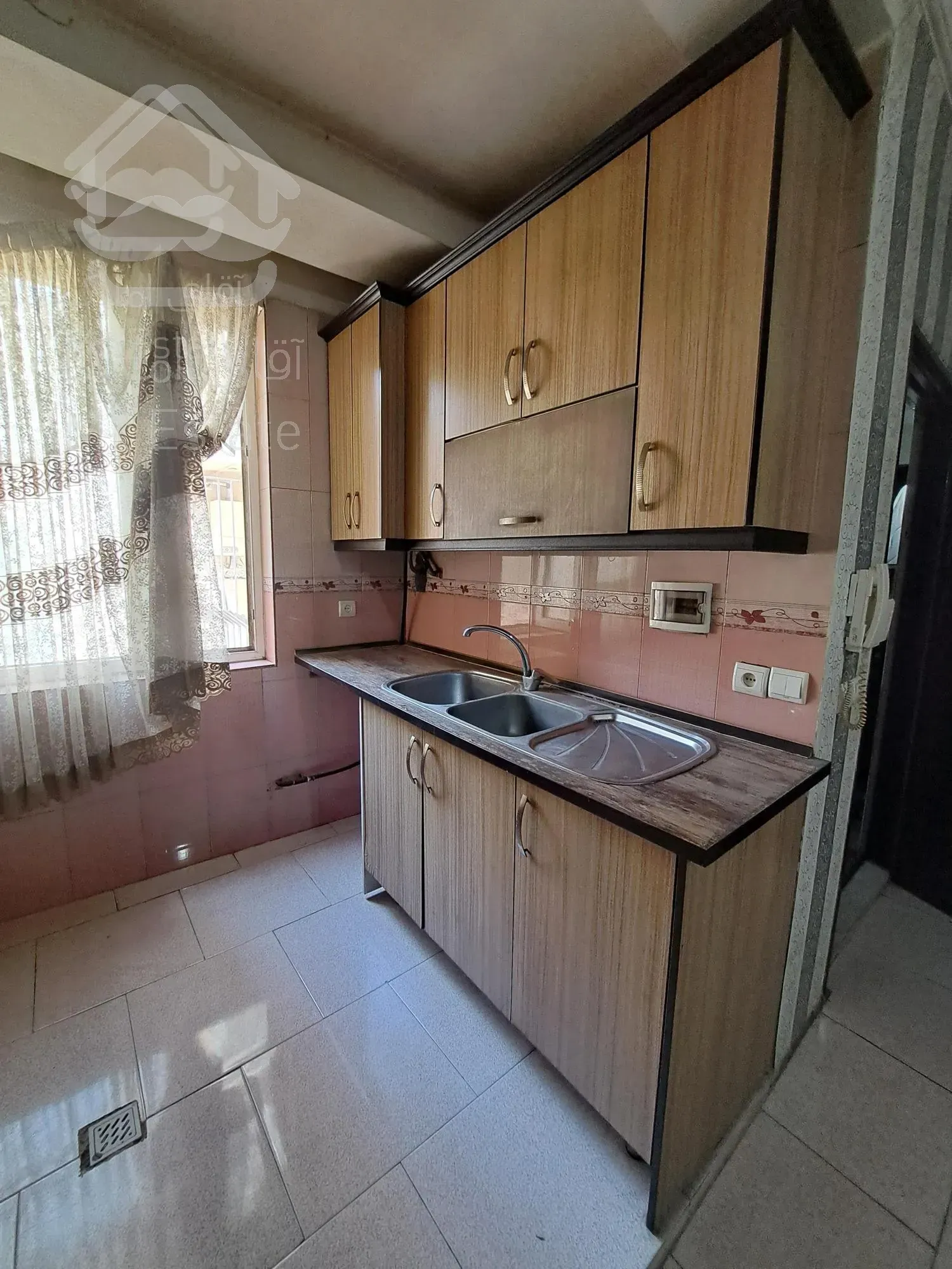 ۵۱ متر فول امکانات. بازارچه شاپور