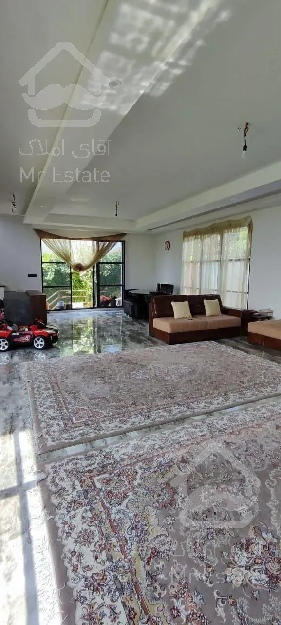 ۱۱۷۰متر زمین با ۴۰۰متر بنای نوساز(ویلایی)