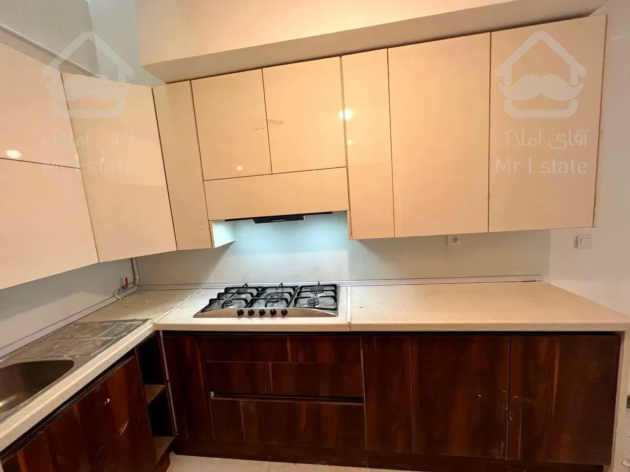 خانه حیاط دار دربست فول بازسازی شده و کلید نخورده