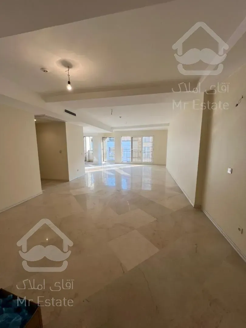 ۳۰۰متر تاپ لوکیشن دروس