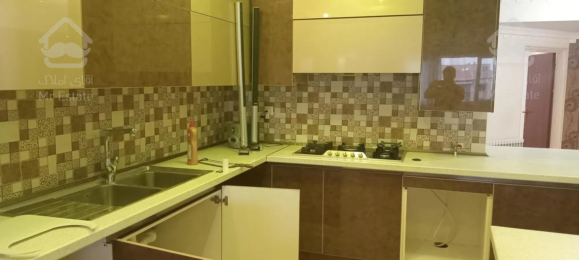 ۲۴۰ متر /۳ خوابه/فوق مدرن/ دریاچه چیتگر