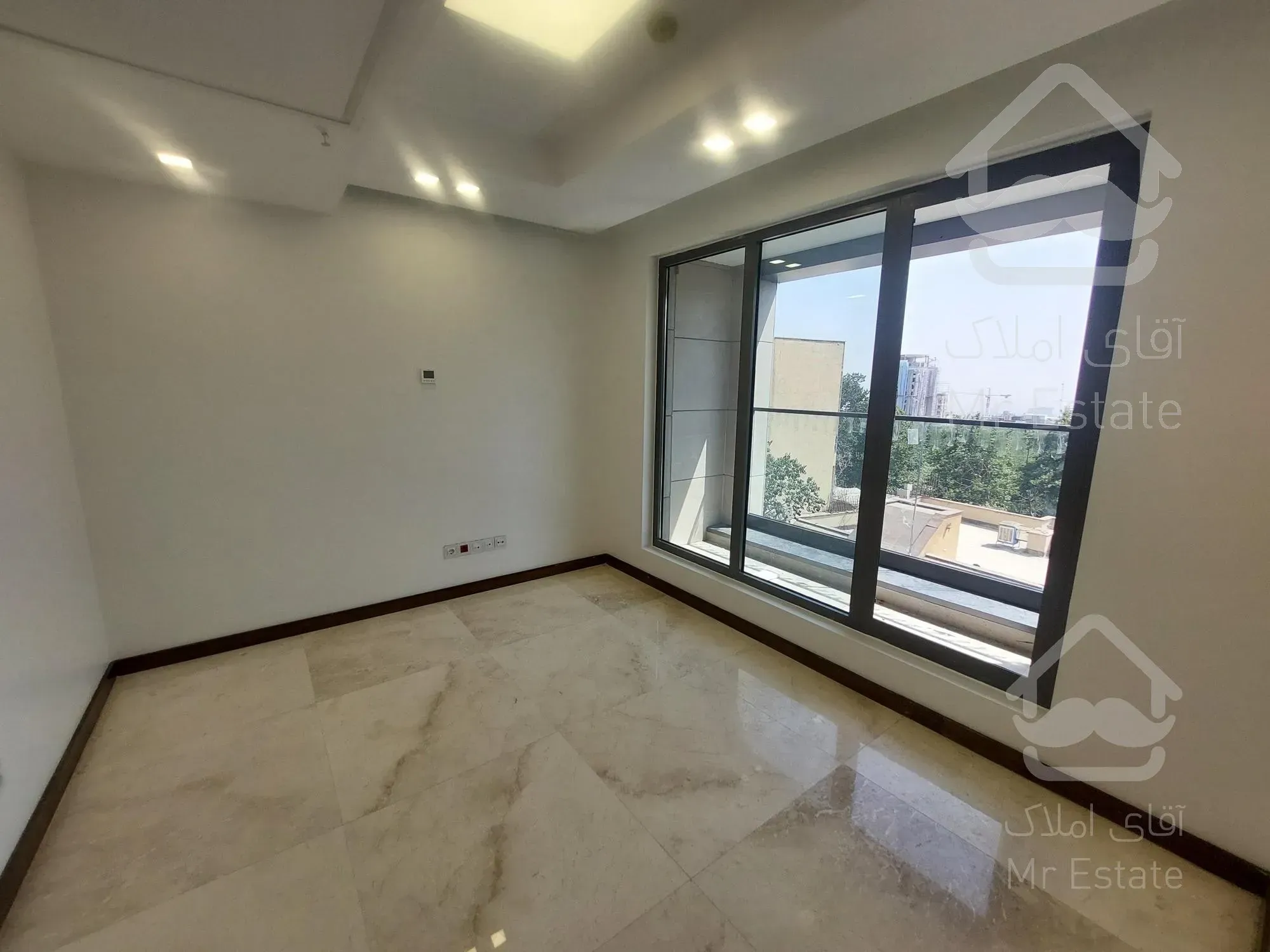 اپارتمان اداری ۶۵ متری بر اصلی باهنر