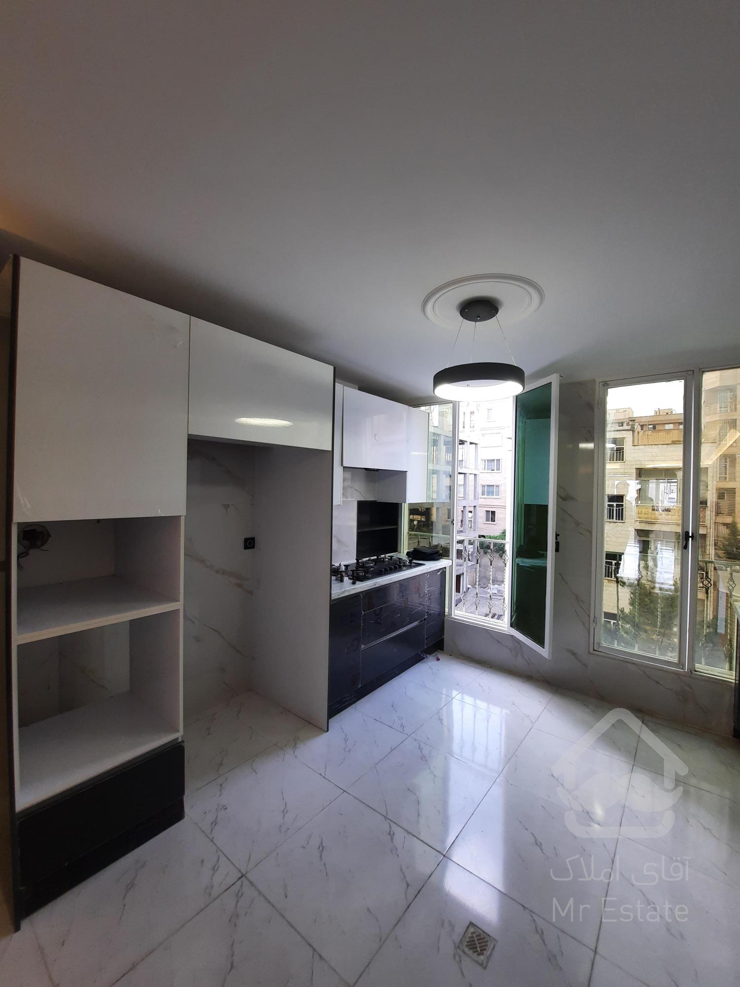 ۸۵ متر/۲ خواب/فکل بازسازی شده/بلوار بعثت