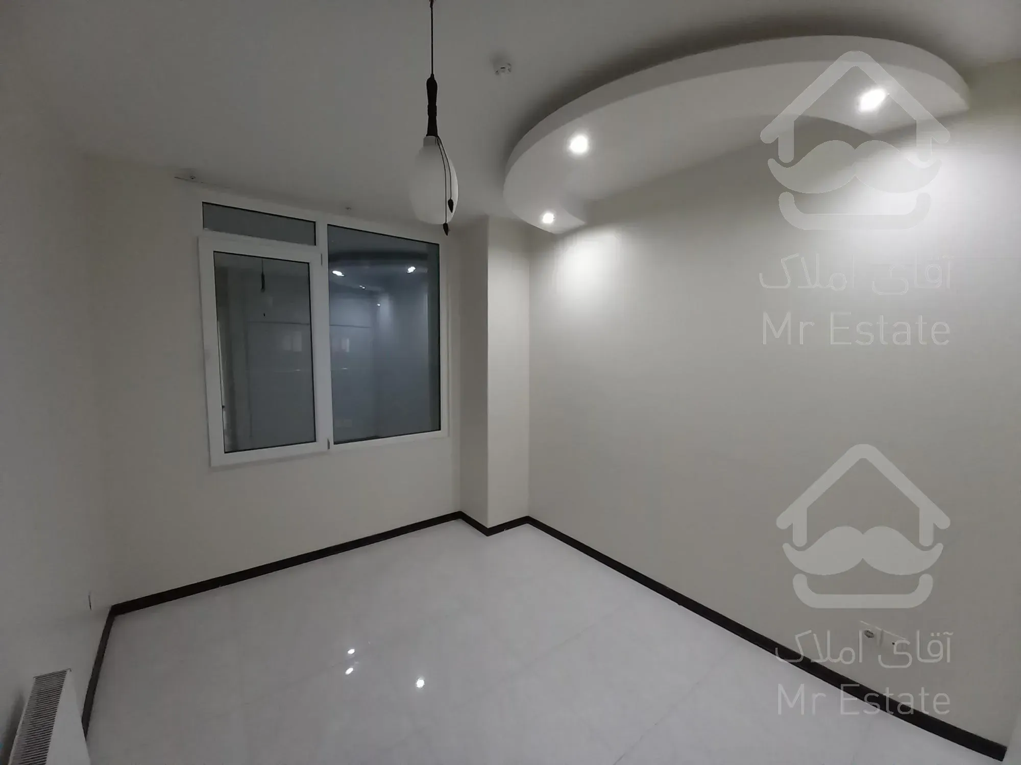 آپارتمان،۱۰۴متر،دوخوابه،آبان غربی