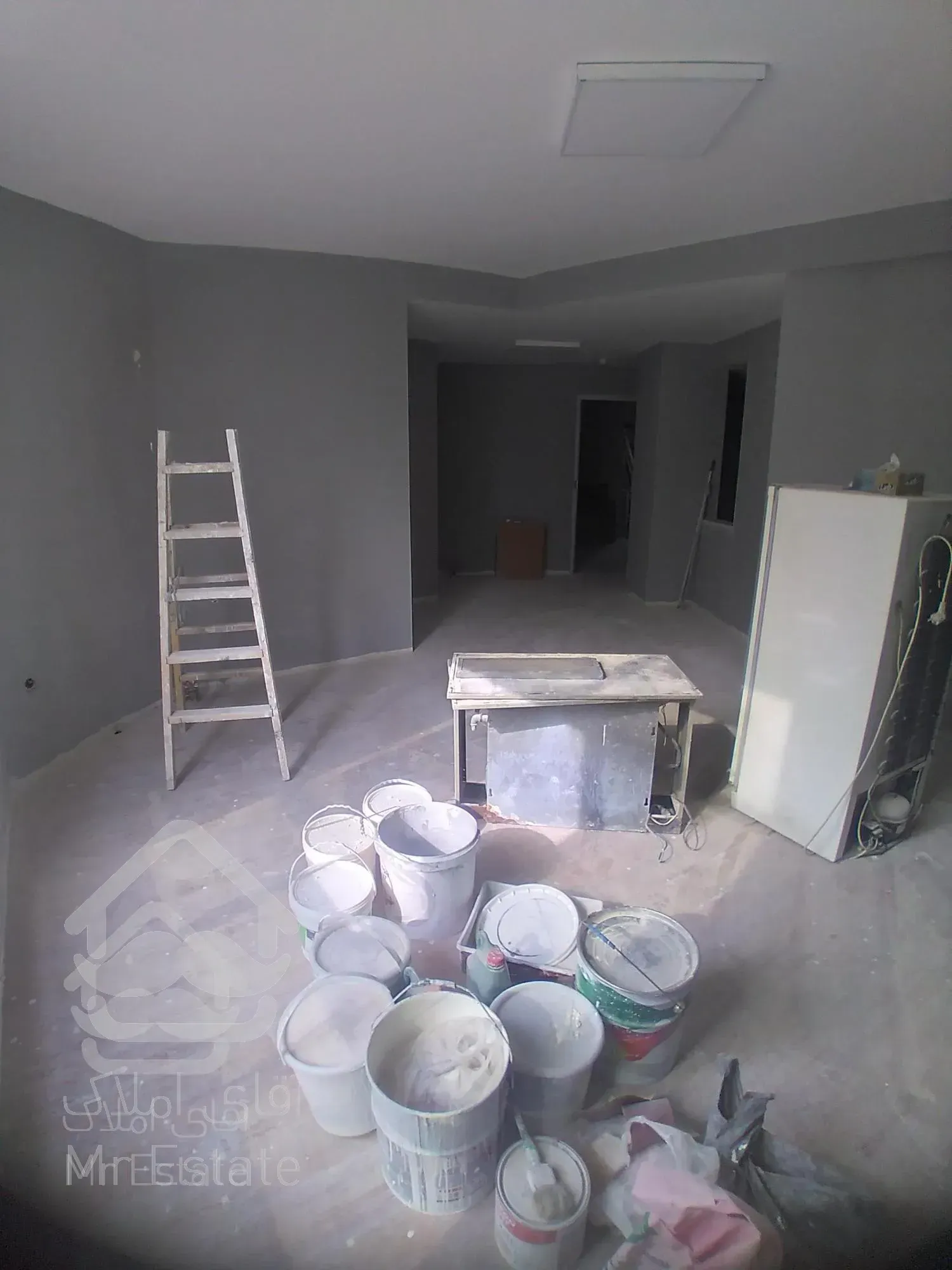 ۱۰۰ متر موقعیت اداری