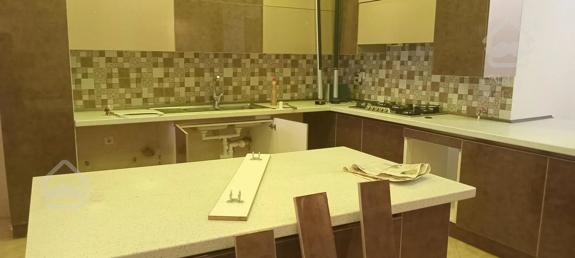 ۲۴۰ متر /۳ خوابه/فوق مدرن/ دریاچه چیتگر