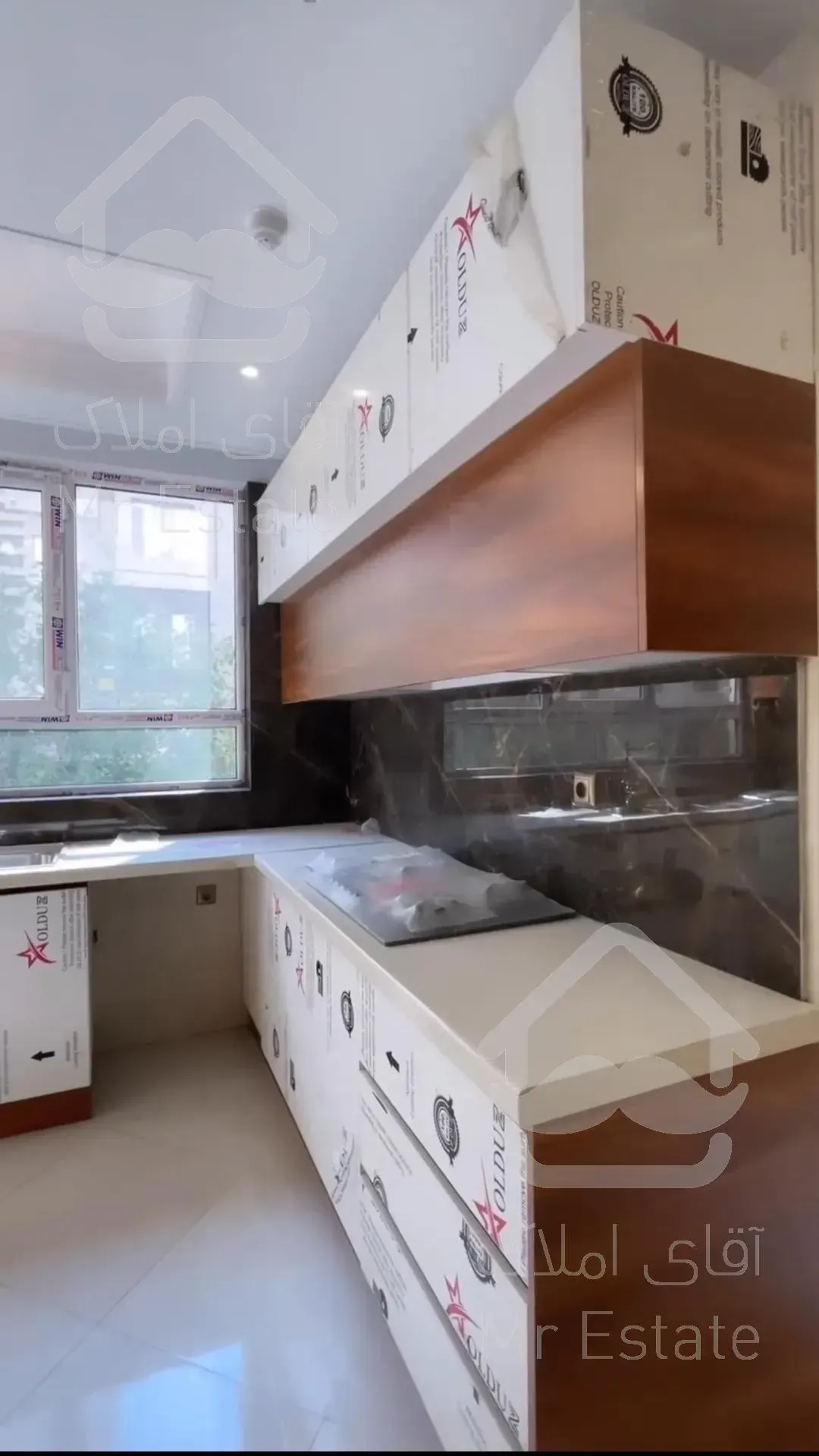 واحد ۸۰ متری اقساطی زیر قیمت دور دریاچه باملند