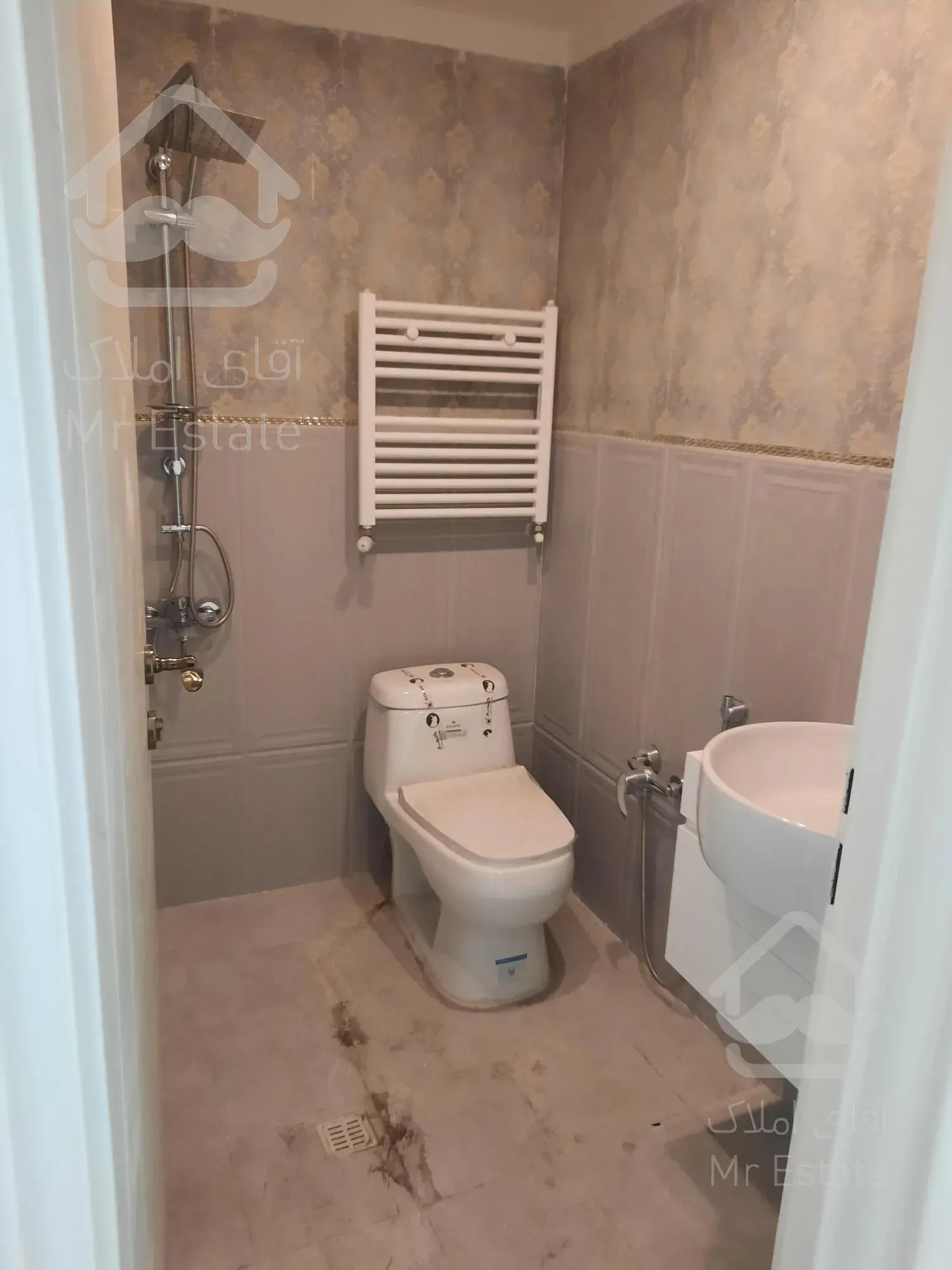 فروش آپارتمان ۱۲۷ متر / ۳خواب / نوساز / بهارشمالی