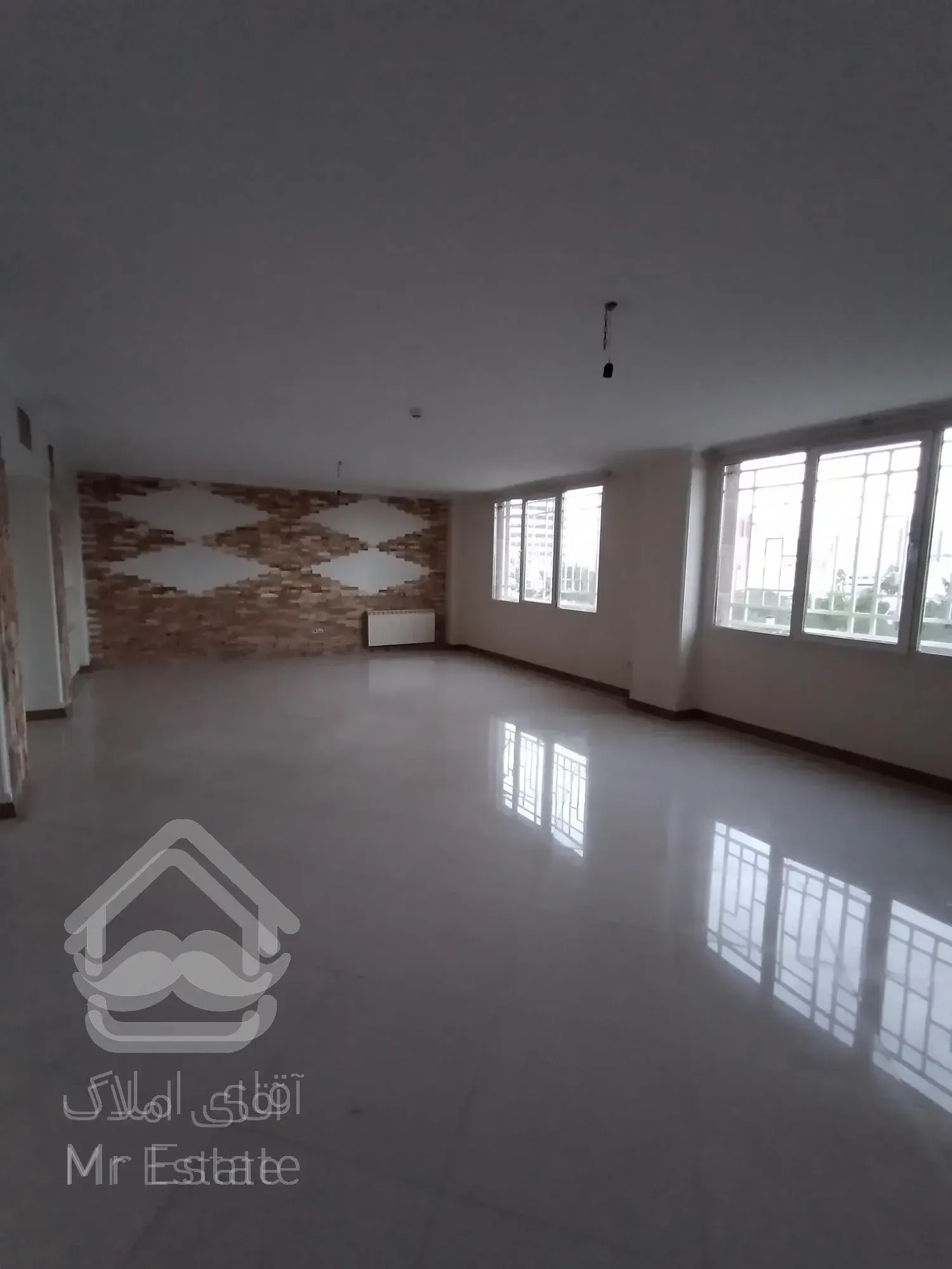 ۱۵۰ متر/۲خواب/دو قدمی دریاچه