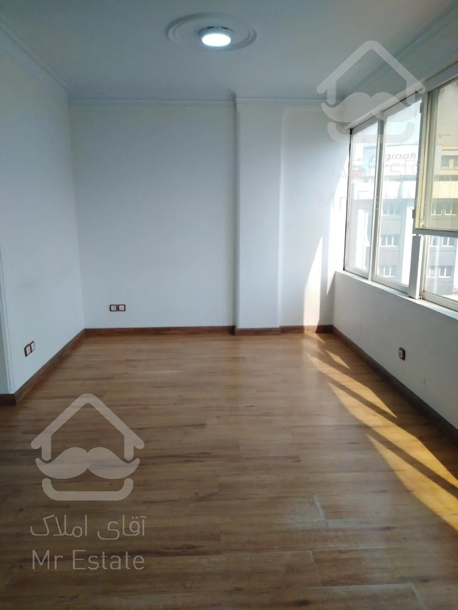 میدان مادر 55 متر 2 اطاق سند