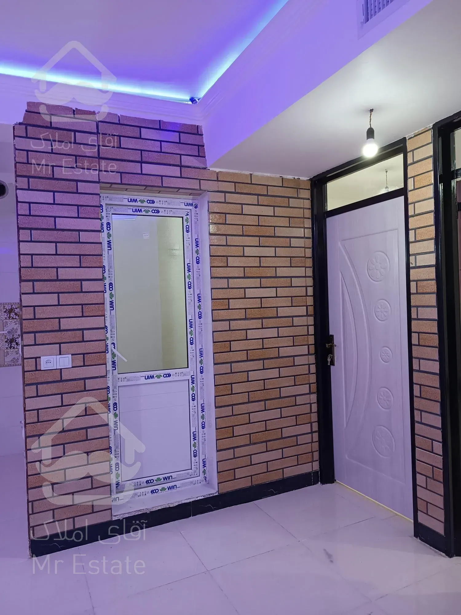 فروش منزل دو طبقه کلید نخورده شیراز - کرونی