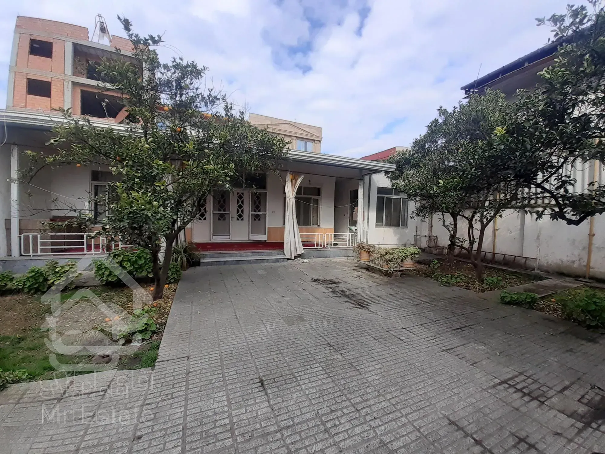 ویلا کلنگی ۱۰۰ متری