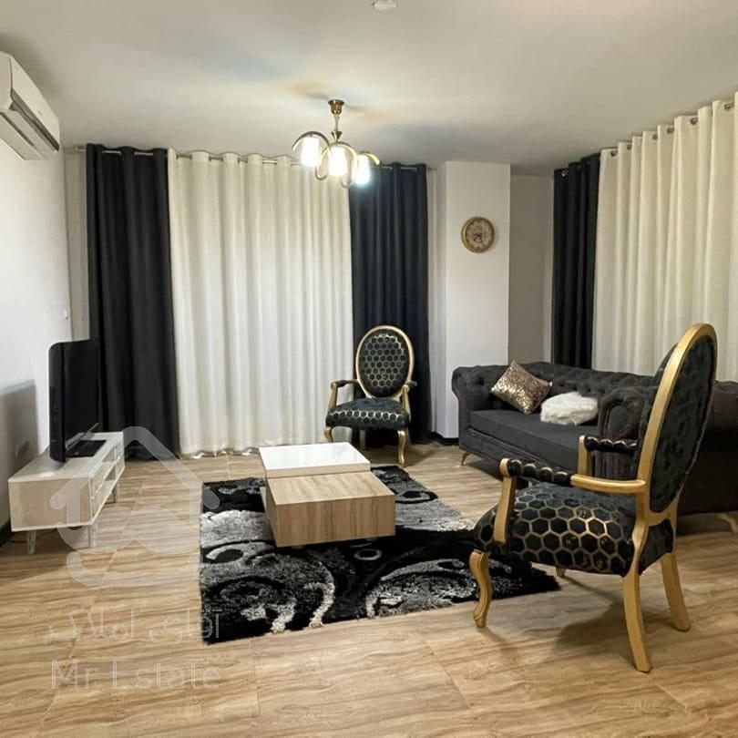 فروش آپارتمان ۹۰‌متری در شهران طوقانی فول دو خواب سالن پرده خور