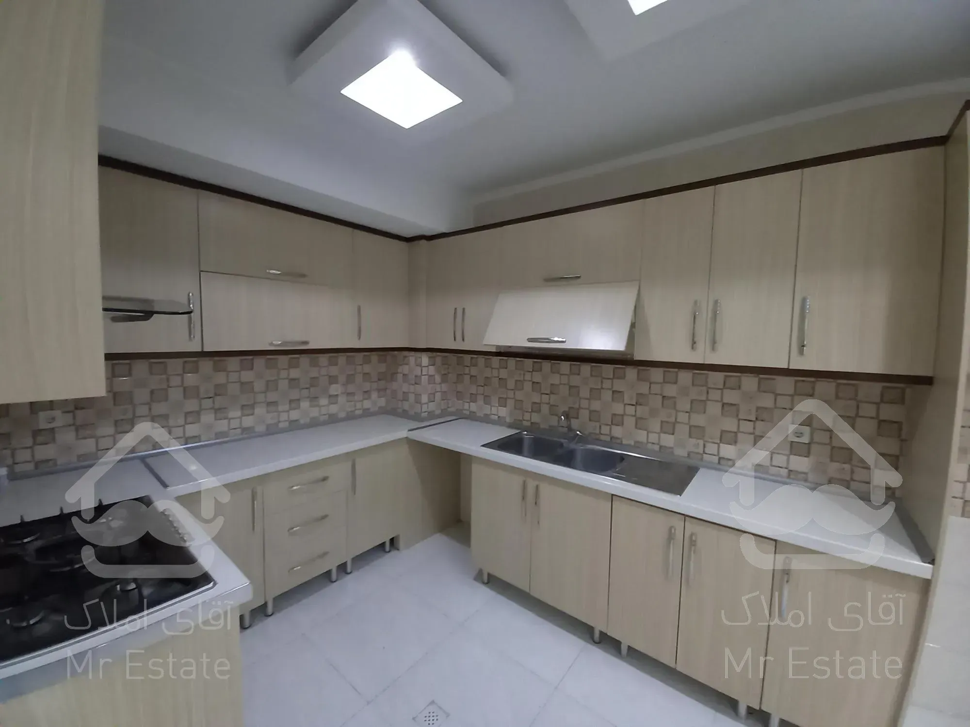 آپارتمان،۱۰۴متر،دوخوابه،آبان غربی