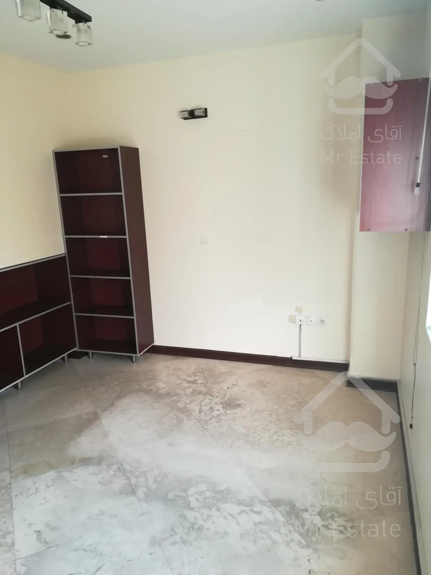 ۱۲۰ متر موقعیت اداری ۳ اتاق ونک